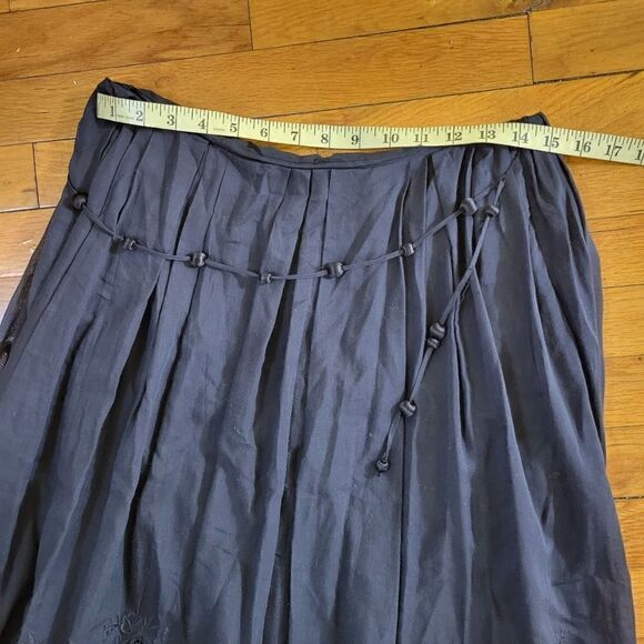 Robert Rodriguez Women's Embroidered black flare midi Skirt silk and Cotton sz 4 - Picture 8 of 8